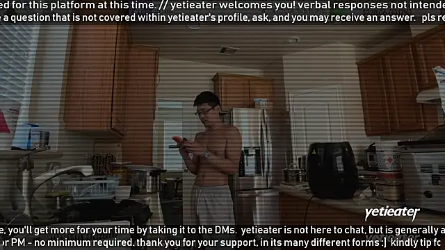 Snapshot of yetieater chatting on May 16, 3:55 pm yetieater online show from May 16, 3:55 pm