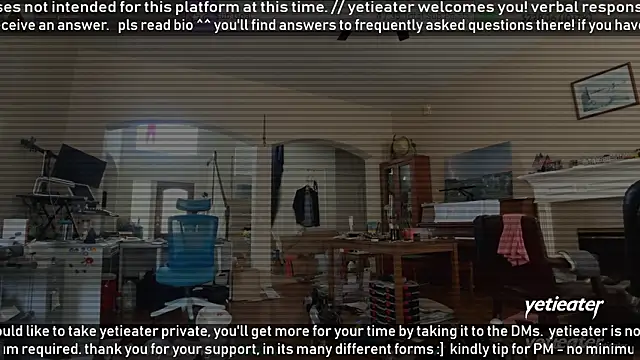 Snapshot of yetieater chatting on July 1, 5:34 pm yetieater online show from July 1, 5:34 pm