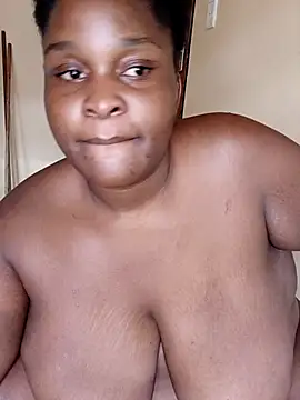 Snapshot of menzix96 chatting on February 26, 11:53 am menzix96 online show from February 26, 11:53 am