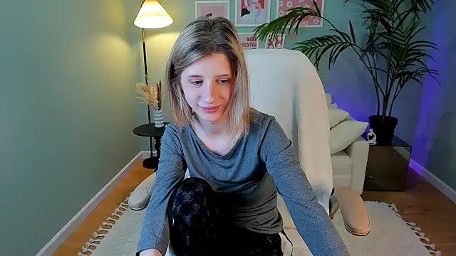 Snapshot of amorearte_m chatting on March 1, 3:53 am amorearte m online show from March 1, 3:53 am