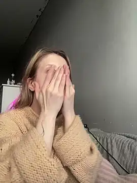 Snapshot of amorearte_m chatting on March 4, 1:06 pm amorearte m online show from March 4, 1:06 pm