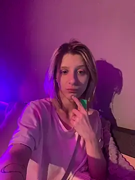 Snapshot of amorearte_m chatting on March 4, 7:43 pm amorearte m online show from March 4, 7:43 pm