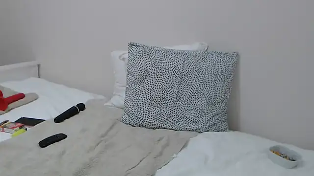 Snapshot of Melody73 chatting on October 7, 5:48 am Melody73 online show from October 7, 5:48 am