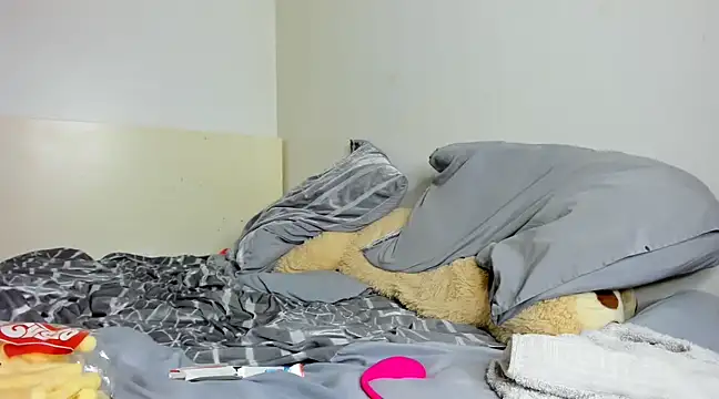 Snapshot of lex-llexiiii27 chatting on March 14, 3:04 am lex-llexiiii27 online show from March 14, 3:04 am