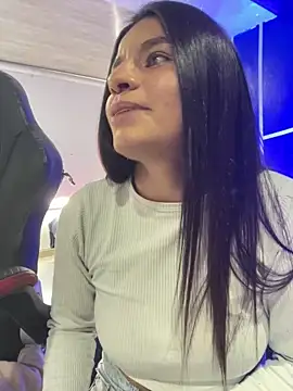 sofia 23x online show from December 3, 7:45 pm