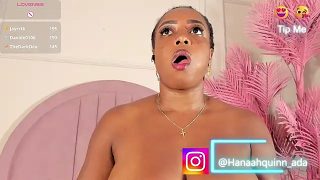 Snapshot of Hanaahquinn chatting on February 18, 11:44 pm Hanaahquinn online show from February 18, 11:44 pm