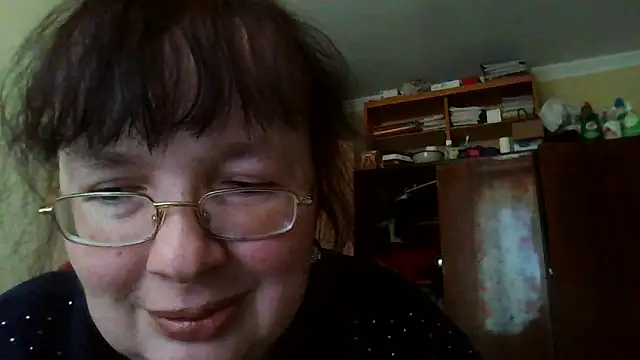 Queen-Elizabeth-25 online show from March 5, 11:28 am