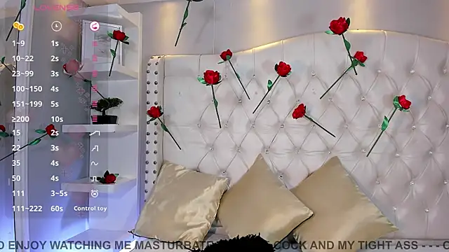 Snapshot of VeronicaSexx chatting on February 13, 5:58 am VeronicaSexx online show from February 13, 5:58 am