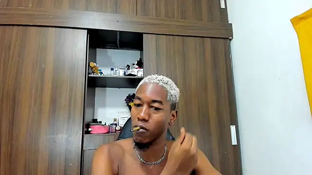 Dreamastercum  online show from October 7, 1:30 pm