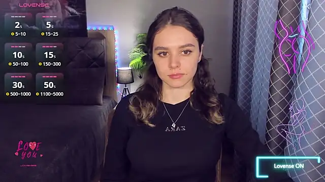 EmelyMason online show from March 12, 5:57 am