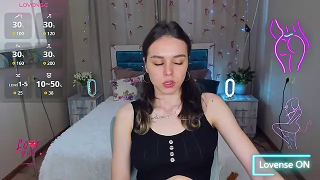 EmelyMason online show from March 31, 5:41 am