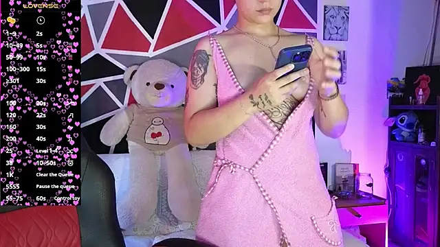 demimoore222 online show from February 26, 4:17 pm