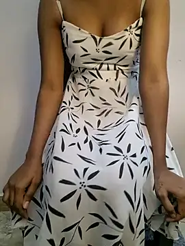 Snapshot of Sexyradha_ chatting on March 19, 4:55 pm Sexyradha online show from March 19, 4:55 pm