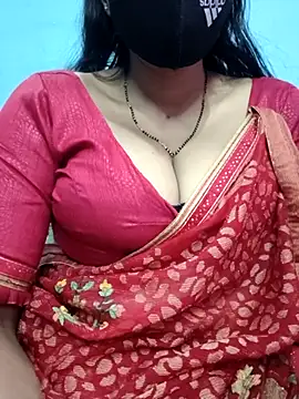 Snapshot of Sexyradha_ chatting on February 9, 4:44 pm Sexyradha online show from February 9, 4:44 pm