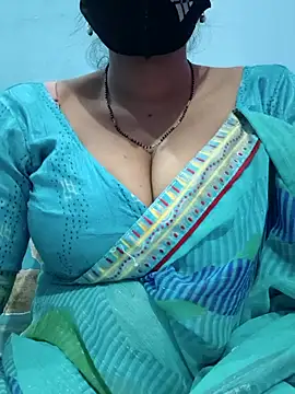 Snapshot of Sexyradha_ chatting on February 18, 4:58 pm Sexyradha online show from February 18, 4:58 pm