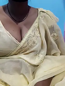 Snapshot of Sexyradha_ chatting on February 23, 4:04 pm Sexyradha online show from February 23, 4:04 pm