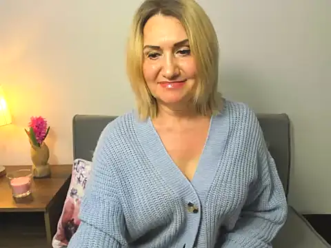 IsabellaSexyMilf online show from March 21, 4:29 pm