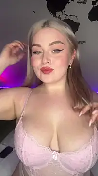 Snapshot of April_Vancee chatting on November 27, 3:36 pm April Vancee online show from November 27, 3:36 pm