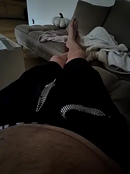 waldik083 online show from November 9, 7:06 am