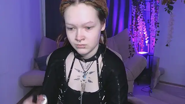 Snapshot of NicoleFlloret chatting on March 5, 6:01 am NicoleFlloret online show from March 5, 6:01 am