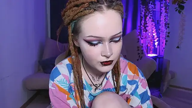 Snapshot of NicoleFlloret chatting on March 5, 9:05 am NicoleFlloret online show from March 5, 9:05 am