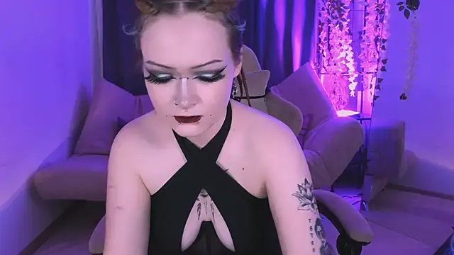 Snapshot of NicoleFlloret chatting on March 12, 9:02 am NicoleFlloret online show from March 12, 9:02 am