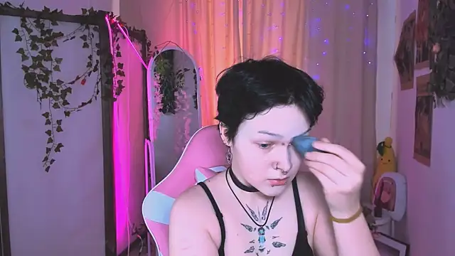 Snapshot of NicoleFlloret chatting on March 21, 5:43 am NicoleFlloret online show from March 21, 5:43 am