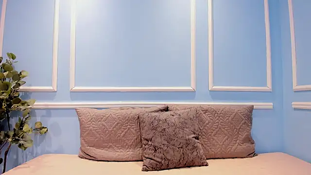 Lucy Canel online show from November 2, 12:51 pm