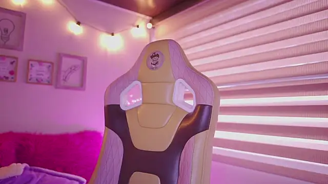 tommy blue online show from February 23, 12:57 pm