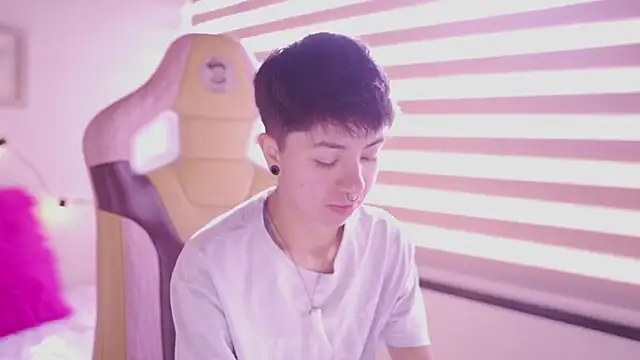 tommy blue online show from March 2, 12:45 pm