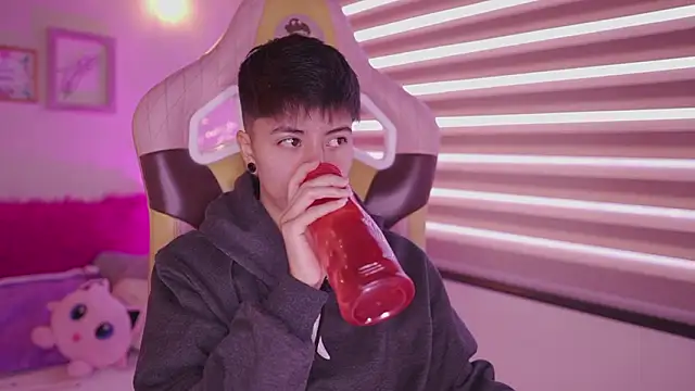 tommy blue online show from March 11, 12:55 pm