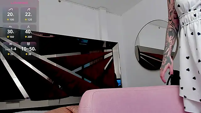 SaskiaGrendel online show from March 24, 12:15 am