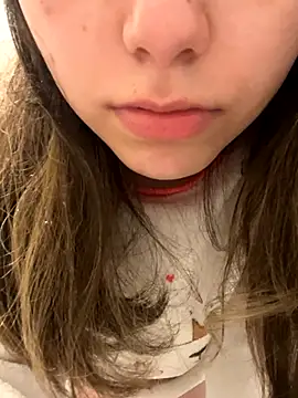 Snapshot of floooohv chatting on September 25, 3:38 pm floooohv online show from September 25, 3:38 pm