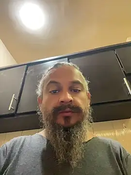 Snapshot of Sollhmaarh chatting on July 4, 4:51 am Sollhmaarh online show from July 4, 4:51 am
