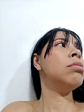 Snapshot of Candy-Body chatting on March 15, 11:28 pm Candy-Body online show from March 15, 11:28 pm