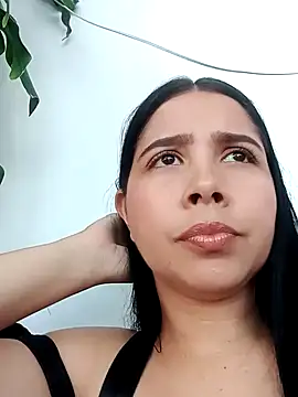 Candy-Body online show from April 22, 5:14 pm