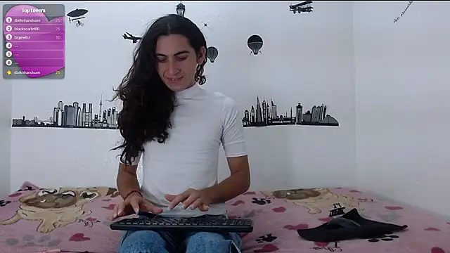 Snapshot of PITERVAGINA chatting on March 4, 5:03 pm PITERVAGINA online show from March 4, 5:03 pm