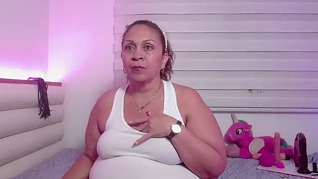 scarlettbooty online show from March 26, 9:04 am