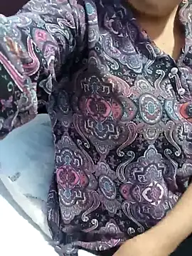 Tonhermosa online show from March 26, 1:22 am