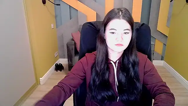 ElinaMils online show from March 8, 12:30 pm