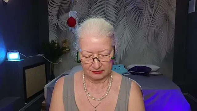 Maya Mayflower online show from March 13, 9:43 am