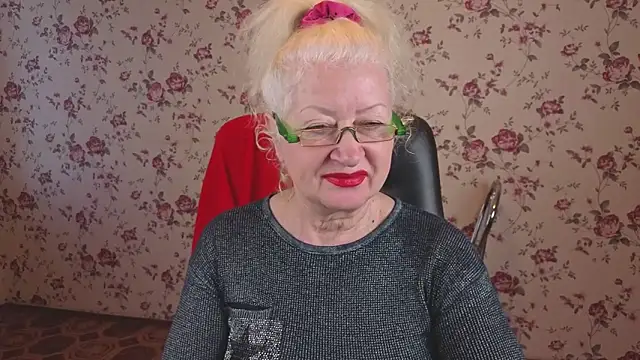 Maya Mayflower online show from October 27, 4:05 am