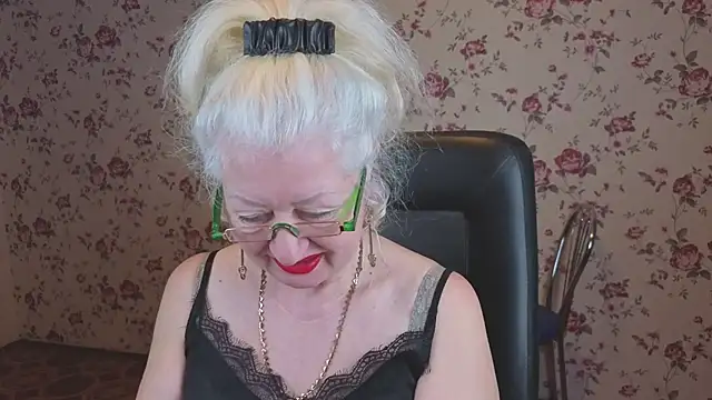 Maya Mayflower online show from January 17, 3:11 am