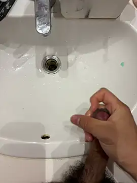 Snapshot of Runstat chatting on February 21, 10:05 am Runstat online show from February 21, 10:05 am