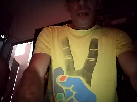 Snapshot of karlossan24 chatting on March 1, 5:48 pm karlossan24 online show from March 1, 5:48 pm