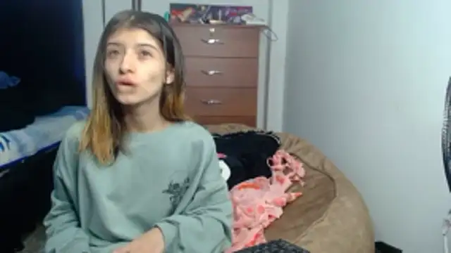 KratosAfroditacs online show from March 29, 6:52 pm