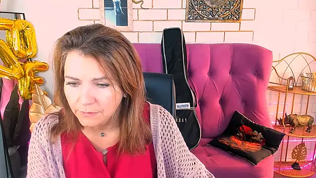 NicoleHitman online show from September 16, 5:19 am