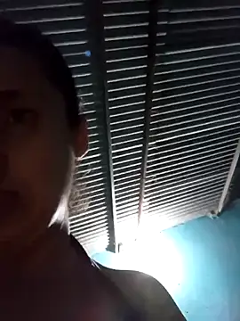 Snapshot of Jenny_gir25 chatting on March 5, 2:03 am Jenny gir25 online show from March 5, 2:03 am