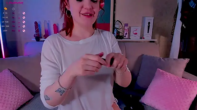 Ashley Nicks online show from February 8, 9:02 am