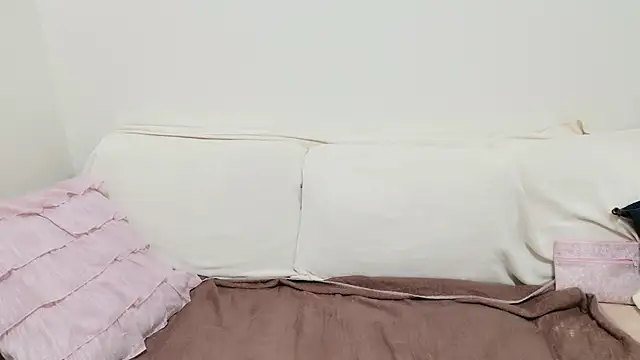 pppYukaqqq online show from February 17, 11:50 am